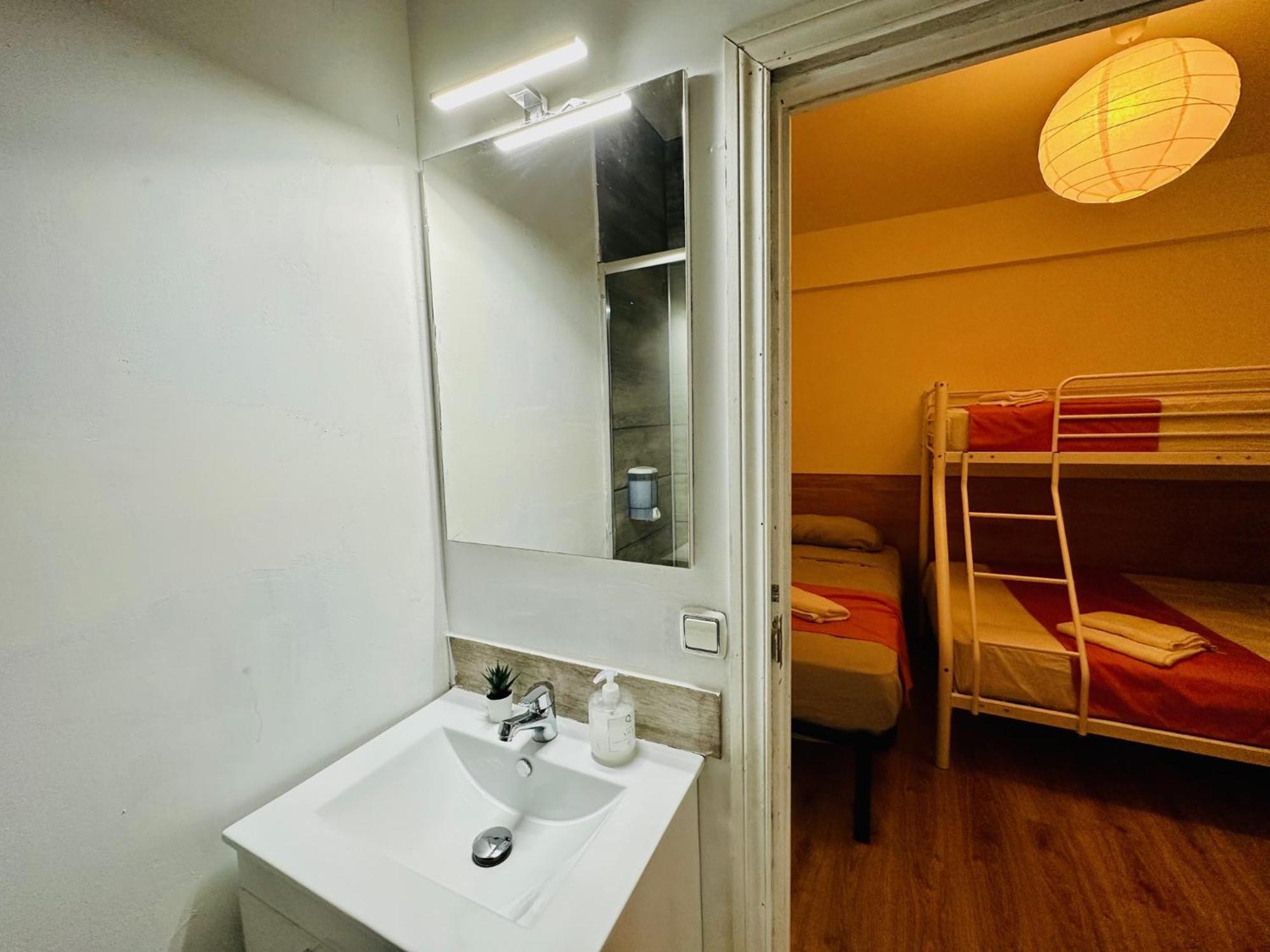 Punta Me Rooms In The Best Location Of Madrid Downtown Extérieur photo